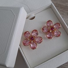 Brand New, Never Worn. Comes With Original Box And Bag. Swarovski Florere Stud Crystal Earrings Beautiful Pink Flower Design. Timeless And Classic Versatile And Practical Easy To Dress Up Or Down Comfortable To Wear Great For All Occasions Stunning Pair Of Earrings That Sparkle. Total Statement-Making Earrings Without Being Over The Top. Will Look Great With Jeans And A Sweater Or With A Cocktail Dress. Swarovski Crystals Earrings, Svarowski Jewelry, Swarovski Flowers, Crystal Earrings Studs, Pink Flower Design, Swarovski Jewelry Earrings, Pink Flower Earrings, Statement Stud Earrings, Pink Crystal Earrings