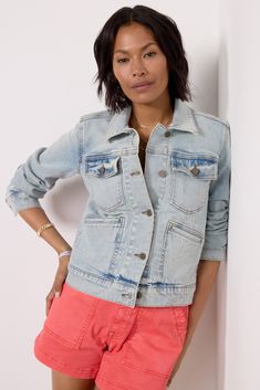 Refresh your spring layering collection with the Anne denim jacket by Kut From The Kloth. Detailed with angled side pockets, this versatile jean jacket features a front button closure, light wash, and soft cotton denim with a hint of stretch. Spring Light Wash Denim Jacket With Buttoned Pockets, Everyday Light Wash Long Sleeve Denim Jacket, Spring Washed Blue Denim Jacket With Buttoned Pockets, Spring Washed Denim Vest For Work, Spring Washed Denim Vest For Workwear, Light Wash Relaxed Fit Denim Jacket For Everyday, Everyday Light Wash Denim Jacket, Everyday Light Wash Denim Jacket For Spring, Light Wash Denim Jacket For Everyday Spring Wear