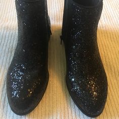 Brand New Without Tags Sequin Booties Casual Glitter Boots With Round Toe, Glitter Boots With Round Toe, Casual Glitter Boots For Party, Casual Glitter Party Boots, Black Glitter Accented Round Toe Boots, Black Round Toe Booties For Party, Black Round Toe Party Booties, Kids Shoes, Shoe Boots