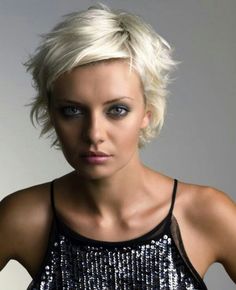 Corto Striking Faces, Hair Styles 2014, Short Hairstyles For Thick Hair, Short Blonde Hair, Trendy Short Hair Styles, Pixie Hairstyles, Hair Today, Great Hair, Hair Dos