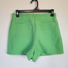 Size Small New With Tags Chic Green Shorts With Short Inseam, Short Green Bottoms For Spring, Green Short-length Bottoms For Spring, Green Short Length Bottoms For Spring, Green Bottoms For Day Out With Short Inseam, Green Bottoms With Short Inseam For Day Out, Green Zara Shorts For Spring, Zara Green Short Bottoms, Zara Green Shorts