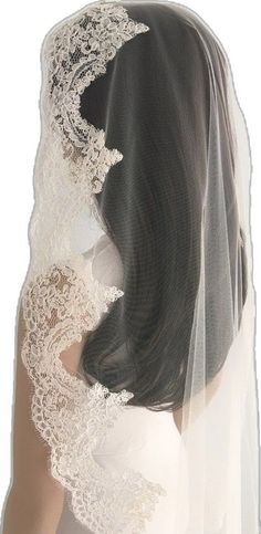 Elegant Lace Veil For Wedding Night, Elegant Wedding Dupatta With Lace Trim, Elegant Lace Wedding Night Veil, Elegant Delicate Lace Wedding Veil, Wedding Veil With Delicate Lace, Elegant Wedding Veil With Delicate Lace, Elegant Scalloped Lace Wedding Veil, Elegant Lace Wedding Veil, Wedding Veil With Lace Trim In Tulle