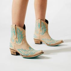 Short Western Boots, Cowgirl Clothes, Lane Boots, Cowboy Ankle Boots, Suede Cowboy Boots, Womens Cowgirl Boots, Western Boots Women, Coastal Cowgirl, Cowboy Boots Women