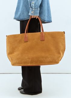 Large Cabat tote bag in suede with intreccio side detail. Twin top handles Open top One main compartment Interior keyring Interior zip pocket One main compartment Made in Italy 100% Leather Color: Camel Code: 795643 V09C5 2549 SKU: bov0257057cam Our Products Are 100% Genuine. In All Cases We Stand By The Authenticity Of Every Product Sold On Our Site. Suede Tote Bag, Suede Tote, Bottega Veneta Bags, Louis Vuitton Shoulder Bag, Open Top, Chanel Handbags, Large Bags, Luggage Bags, Tote Handbags