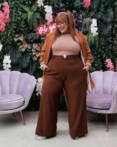 Plus Size Posing, Elegante Casual, Curvy Outfits, Business Casual Outfits, Curvy Fashion