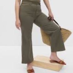 Gap High Rise Stride Khakis With Washwell In Baby Tweed Green. Size 14. New. Soft Woven Stretch Cotton Khaki Pants. The High Rise Is An 11"/28cm Rise That Sits At The Natural Waist. Relaxed, Loose Fit Through The Leg. Hits Below The Ankle. Gap High Waist Bottoms For Fall, Gap High-waist Bottoms For Fall, Gap High Waist Pants For Fall, Trendy Gap Wide Leg Bottoms, Gap Green Relaxed Fit Bottoms, Gap Cotton Bottoms For Fall, Gap Casual Green Pants, Casual Green Gap Pants, Casual Green Pants By Gap