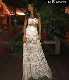 Verão 2019 - é branco e transparente. White Prom Dresses Long, White Prom Dresses, White Prom Dress Long, White Prom, Two Piece Wedding Dress, Formal Prom Dress, Prom Dance, Shiny Dresses, White Prom Dress