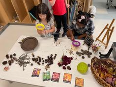 Inquiring Minds: Mrs. Myers' Kindergarten: Exploring Leaves and Pumpkins Lois Ehlert