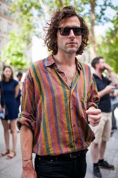 Moda Hippie Chic, Funky Clothes, Bohemian Style Men, Paris Mens Fashion, Old School Style, Fantasy Wardrobe, Hipster Man, Fashion Goals