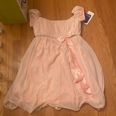 This Is A Short Babydoll Pink Dress, Never Worn (Tags Still On), Bust: 32.50” Waist: 25.50” 50s Babydoll Dress, High Neck Chiffon Dress, Royal Blue Satin Dress, 60s Babydoll, Vintage Babydoll Dress, Pink Babydoll Dress, Dusty Blue Dress, Burgundy Gown, Jjs House