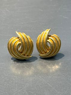 "Measurement of Earring: 2.8 cm by 2.0 cm Gold Purity: 14K Gold Markings: \"KRYPELL\" 18K\" Weight: 1.3 Grams Markings: N/A" Gold Polished Finish 14k Gold Clip-on Earrings, Classic 14k Yellow Gold Clip-on Earrings, 14k Yellow Gold Earrings With Screw Back, 14k Yellow Gold Screw Back Earrings, 14k Yellow Gold Polished Clip-on Earrings, Gold Screw Back Earrings For Formal Occasions, Formal Gold Screw Back Earrings, Gold Screw Back Clip-on Earrings For Anniversary, Formal Gold Screw Back Clip-on Earrings