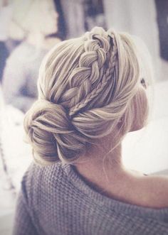 Are you on the hunt for that perfect braided wedding hairstyle? One that feels effortless, romantic and ethereally chic? We love all of the innovative and creative takes on the humble braid that have popped up in our various social feeds. These variations are romantic, chic and unique and feature little tweaks that make it […] Wedding Hairstyles Medium Length, Braided Updo Wedding, Trendy Wedding Hairstyles, Bridal Hairstyles, Braided Hairstyles Updo, Braided Hairstyles For Wedding, Wedding Hairstyles Updo, Wedding Updo