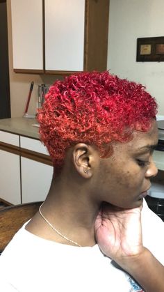 Short Dyed Curly Hair, Dyed Twa, Short Natural Curly Hair, Dyed Curly Hair, Twa Hairstyles, Tapered Natural Hair, Natural Hair Cuts, Cut Life