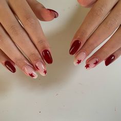 Fun Nails For January, Nails Bordeaux Art, Red Nail Almond, Gel Nails Stars, Bordeaux Nails Design, New York Nails Designs, Moroccan Nails, Red Star Nails, Bordeaux Nails