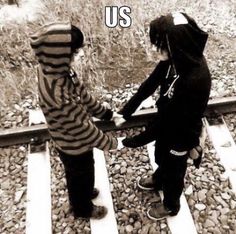 Emo Couples, Emo Love, 2000s Emo, Rawr Xd, Emo Kid, Could Be Us, Emo Guys, Scene Kids