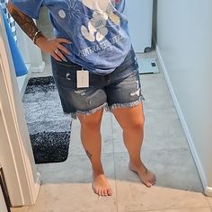 Ended Up Being A Bit Too Big On Me, Tags Still Attached. Never Worn Outside, Only Tried On. I Would Say Fits A 16-18, It's A Cozy Fit With Stretch. Great Length If You're Modest Or Insecure About Your Thighs Like Me Relaxed Fit Jean Shorts With Built-in Shorts For Vacation, Mid-rise Jean Shorts For Vacation, Relaxed Fit Cutoff Jean Shorts For Beach, Relaxed Fit Cutoff Shorts For Vacation, High Rise Relaxed Fit Jean Shorts For Vacation, Relaxed Fit Denim Shorts For Vacation, Casual Medium Wash Jean Shorts For Vacation, Vacation Shorts With Frayed Hem And Relaxed Fit, Vacation Shorts With Frayed Hem Relaxed Fit