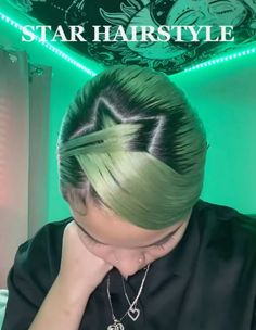 Hairstyles With Ball Hair Ties, Star Slick Back, Star Hair Parting, Star Swoop Hairstyle, Birthday Party Hairstyles For Long Hair, Different Hairstyles For Black Women, Wacky Hairstyles, Star Hairstyle, Back Edges