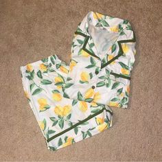 Nwot, Lemon Matching Set Pajamas, Size Small. Yellow Cotton Sleepwear For Spring, Yellow Cotton Spring Sleepwear, Yellow Cotton Summer Sleepwear, Yellow Cotton Sleepwear For Summer, Yellow Sleepwear For Summer Pajama Party, Yellow Sleepwear For Pajama Party In Summer, Yellow Spring Sleepwear For Vacation, Casual Yellow Sleepwear For Vacation, Yellow Summer Sleepwear For Vacation