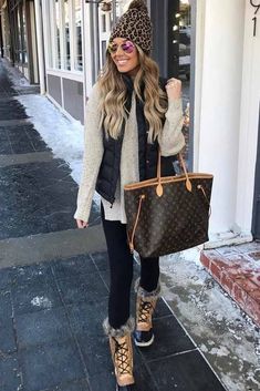 Curvy Winter Outfits, Cute Winter Boots, Black Leggings Outfit, Summer Fashion For Teens, Perfect Closet, Legging Outfits, Cute Winter Outfits, Teenager Outfits