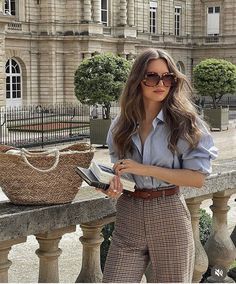 Ralph Lauren Outfit Aesthetic, Casual Ralph Lauren Outfits, Elevated Summer Outfits, Mode Style Anglais, Professional Fits, Fashionable Mom, 20s Style, Elevated Casual, Casual Professional