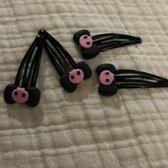 Monster High Themed Black Clips For Kids Or Adults That Like That Have Fun. Black With Pink Skulls 4 Clips In Total Pink Skull, Kids Hair Accessories, Clip Ins, Barrettes, Monster High, Have Fun, Kids Accessories, Pink Black, Kids Shop