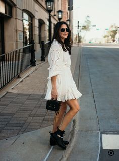 White Dress With Boots, Feminine White Dress, Dress With Combat Boots, Dress With Black Boots, White Dress Boots, Summer Boots Outfit, Summer Work Dresses, White Dress Outfit, Black Moto Boots