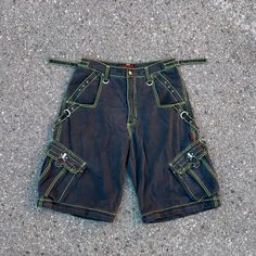 Description: Great Condition. No Stains Or Holes. Black Shorts. Green Stitching. Measurements: Waist: 34 Inches. Length: 26 Inches. *Ships Same Or Next Day Instagram @Breakevenvtg Nyc Grunge, Vintage Tripp Nyc, Grunge Baggy, Baggy Shorts, Tripp Nyc, Black Shorts, Black Green, Mens Shorts, Barrel