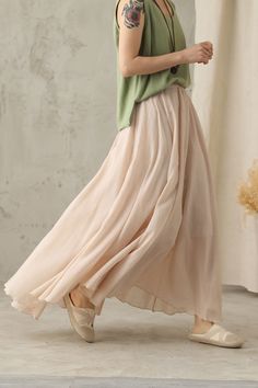 Prom Dress Vintage, Long Linen Skirt, Midi Circle Skirt, Bohemian Maxi Skirt, Clothing Studio, Maxi Skirt Style, Handmade Skirts, Bohemian Maxi, Full Circle Skirt