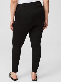 FIT Model is 5'10” wearing size 12. High rise. . Super skinny fit from hip to ankle. Gap-proof elastic waistband for all-day comfort. Perfect for every body shape with ultimate comfort and compression. Inseams: Short 25”, Regular 27”, Tall 29”. MATERIALS + CARE Studio Luxe Ponte knit fabric: Our signature work (any) wear fabric with office-approved tailoring, WFH stretch and comfort, and curve-loving hold. Plus, it’s machine washable! Stretch level: Maximum. Wrinkle resistant. 68% Rayon, 28% Nyl Comfortable Pants, High Rise Pants, Ankle Pants, Body Shape, Body Shapes, Size 20, Fitness Models, Knit Fabric, High Rise