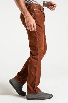 Style# 11290RUST Fit Feel relaxed by wearing relaxed. Our Texas Straight style combined with the softened Aged Corduroy fabric offers a traditional rise and a smooth fit from the hips through the thighs, ending with a straight opening around the ankles. Wash No matter the shade, our Corduroy Jean adds exclusive flair to any look. Rust is the perfect frontrunner color of our Rustic Corduroy material - pair with bold neutrals for an overall vintage feel. Features Zipper Fly / 5 Pocket Styling / 10 Rust Colored Pants, Corduroy Pants Outfit, Color Outfits, Cords Pants, Corduroy Jeans, Be Original, Corduroy Fabric, Colored Pants, Create Outfits