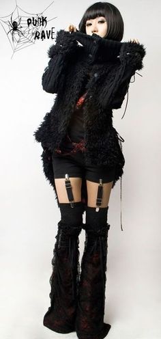 Vkei Outfits Fem, Visual Kei Clothing, Vkei Fashion Women, Casual Visual Kei, Vkei Clothing, Visual Kei Style, Visual Kei Outfit Ideas, Vkei Outfits, Visual Kei Aesthetic