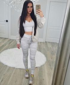 Pinterest: Morganjessxo ♡ Carly Bybel, Carli Bybel Fashion, Carli Bybel, Outfit Night, Fit Girl Motivation, Night Outfits, Outfits Casuales, Comfy Outfits