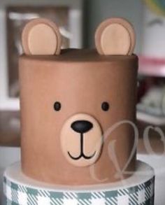 there is a cake made to look like a bear