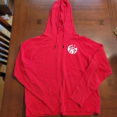 Chick-Fil-A Crop Hoodie Sweatshirt Logo Front Elmhurst Building On Back Large In Excellent Unworn Condition. Red Fan Apparel Hoodie, Red Cotton Top With Drawstring Hood, Red Fan Apparel Hoodie Sweatshirt, University Red Hooded Cotton Top, Red Cotton Hoodie Top, Sporty Red Hooded Top, Red Fan Apparel Sweatshirt With Drawstring Hood, Red Drawstring Hood Sweatshirt Fan Apparel, University Red Sporty Hoodie Top