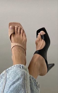 Skin Toned Shoes, Ss23 Shoe Trends, Footwear 2023 Trends, Shoes Summer 2024 Trends, Heels Design, Style Parisienne, Shoe Ideas, Funky Shoes, Girls Heels