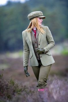 Womens Outdoor Fashion, Country Wear, Look Retro, Country Women, Country Fashion, Women Ties, Women Fashion Edgy