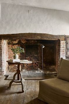 Georgian Doors, Tudor Home, Drawing Rooms, Hall House, Inglenook Fireplace, Italian Interior, Beautiful Town, Timber Door, Vernacular Architecture