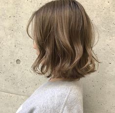 Short Brown Hair With Highlights Ashy, Light Beige Brown Hair Short, Soft Light Brown Hair Short, Cool Toned Sandy Brown Hair, Short Cool Tone Brown Hair, Mousy Brown Short Hair, Natural Mousey Brown Hair, Short Light Ash Brown Hair, Ash Brown Bob Hair