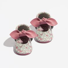 Marie Knotted Bow Mocc Knotted Bow Mocc Soft Sole Light Pink Bow, Soft Sole Baby Shoes, The Aristocats, Brown Chelsea Boots, Leather Baby, Freshly Picked, Leather Moccasins, Baby Makes, Designer Gifts