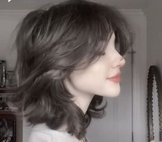 Grunge Haircut, Short Hair Tomboy, Short Grunge Hair, 일본 패션, Wolf Cut, Shot Hair Styles, Hair Stylies, Haircuts Straight Hair