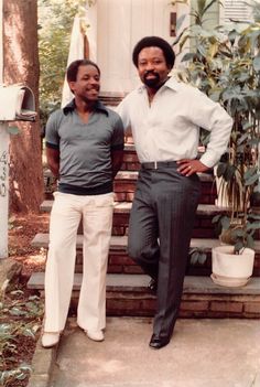 Vtg 80s Color Photo 1980s African American Black Men Standing in Front House #2 | eBay 1970s Black Mens Fashion, 1980s Black Fashion, 80s Male Fashion, 80s Fashion Men Outfits, Gay Reference, 70s Fashion African American, 1950s Fashion Men, Yuppie Fashion