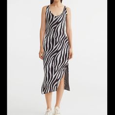 Zebra Print Dress In Size Xl By H&M. Acrylic. Nwt. Casual White Dress With Zebra Print, Casual White Zebra Print Dress, Casual Black Zebra Print Dresses, Casual Black Midi Dress From H&m, H&m Black Casual Midi Dress, Casual Black Midi Dress H&m, Black Dresses Online, Cocktail Dress Maternity, Sun Dress Casual