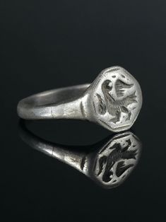 A Bird Ring Silver by AntiqueJewls. Antique Ring Bird with Raised Wings Authentic Medieval Artifact Ancient Unique Jewelry Genuine Medieval Rare Silver Ring. All the rings on offer are hand-picked pieces for sale with a great look, very good quality and absolute authenticity. Great signet ring from the 1000-1300s Silver, patina. Vintage from before 1700. Ancient Rings, Bird Ring, Bird Rings, Metal Smithing, Men Rings, Egyptian Hieroglyphics, Antique Ring, Original Jewelry, Men's Rings