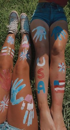 Teen Summer Crafts, Summer Legs, Party Make-up, Sleepover Things To Do, Summer Painting