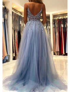 A-Linie Ballkleid Partykleid Prinzessinnenkleid Formeller Ball Hofschleppe Ärmellos V-Ausschnitt Tüll mit Perlen Extra Heels, Beaded Tulle, Blue Tulle, Beaded Prom Dress, Long Prom Dresses, Tulle Prom Dress, Color Charts, Long Prom Dress, Formal Evening Dresses