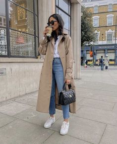 Madrid Outfits, Chicago Outfit, Europe Outfits, Paris Outfits, Elegante Casual, Mode Inspo