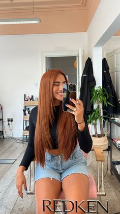 Copper Hair And Tan Skin, Earthy Copper Hair, Copper For Brunettes, Framed Front Pieces Hair, Copper On Latina, Copper Hair Outfit Style, Cowboy Copper Hair Tan Skin, Copper Hair From Brown, Dark Copper On Brown Skin