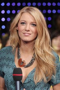 Light Honey Blonde With Lowlights Blake Lively Hair, Serena Van Der, Color Rubio, Serena Van, Warm Blonde, Jennifer Morrison, Brown Blonde Hair