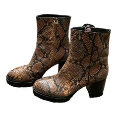 Brand: AEROSOLES Style: BOOTS ANKLE HEELS Color: ANIMAL PRINT Size: 7.5 SKU: 103-103336-5037 CONDITION: GENTLY USED Brown Platform Ankle Boots, Fall Snake Print Ankle Boots, Snake Print Boots With Medium Width, Snake Print Boots With Medium Width And Round Toe, Snake Print Boots With Round Toe And Medium Width, High Heel Snake Print Boots For Fall, Snake Print Heeled Boots With Round Toe For Fall, Snake Print High Heel Boots For Fall, Leather Heeled Boots With Snake Print And Round Toe