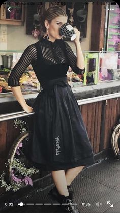 Female Rock Singer Outfit, Adult Emo Fashion, Fancy Goth Outfits, Vintage Goth Outfits, Corp Goth Work Outfits, Goth Office Fashion, Luxury Goth, Colorful Apron, Lederhosen Women